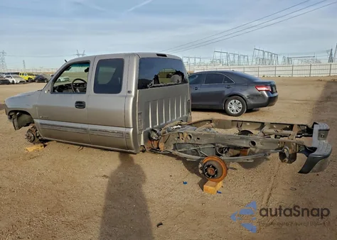 2002 Chevrolet Silverado C1500 z USA, uszkodzony, nr VIN 2GCEC19V721407967